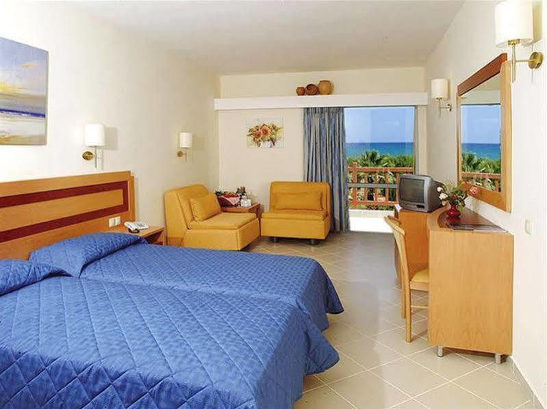 Oasis Beach Hotel - Adults Only Anissaras Eksteriør bilde